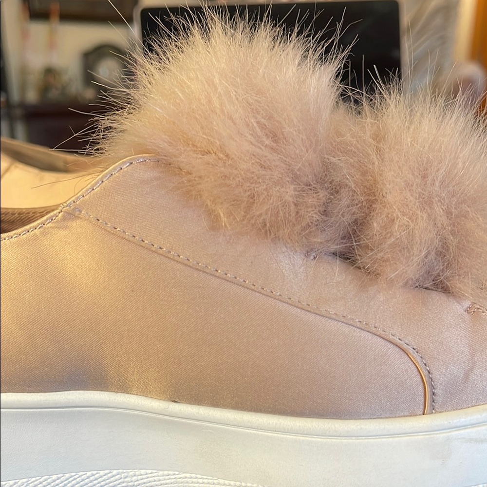 Steve‎ Madden Women's Pompom Bryanne Platform Slip-On Sneakers Size 9 - Picture 5 of 15